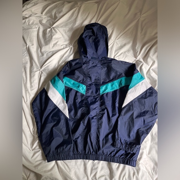 Vintage Lightweight Puma Windbreaker - Picture 2 of 6